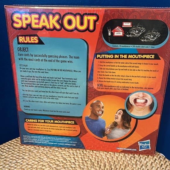 New Manufacturer Sealed Hasbro Funny Speak Out Party Board Game - Picture 2 of 2